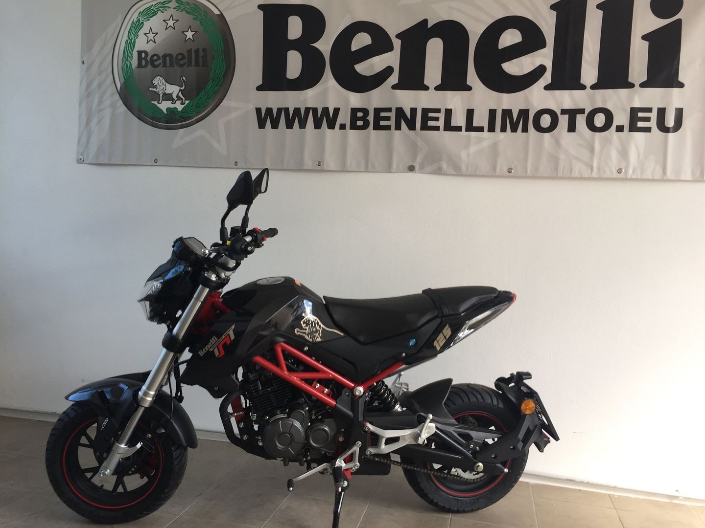 Benelli TNT 125