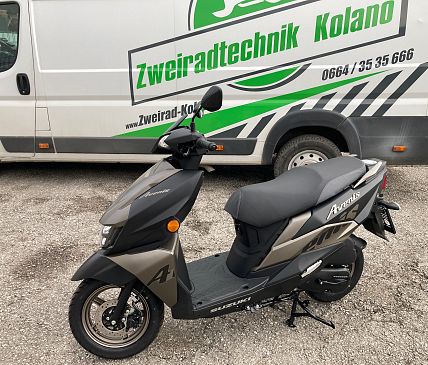 Suzuki Avenis 125